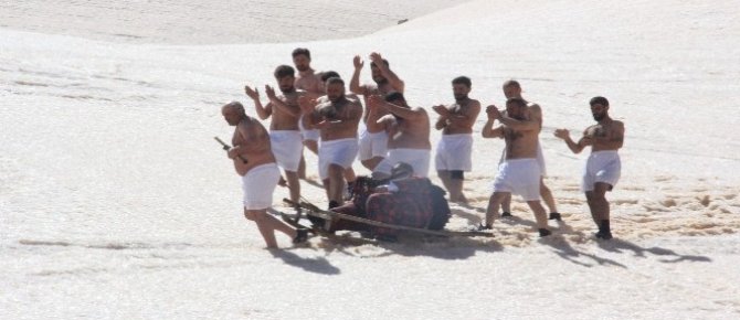 2 bin 600 rakımda kar banyosu