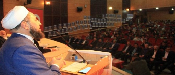 Hakkari’de "Namazla direniş ikinci on yıl” programı