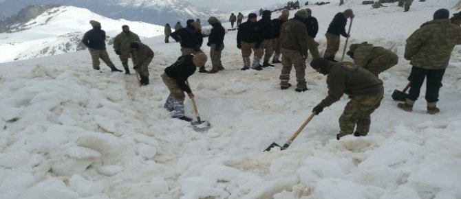 Hakkari kırsalında nefes kesen operasyon