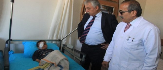 Sınır’da ilk göz ameliyatı yapıldı