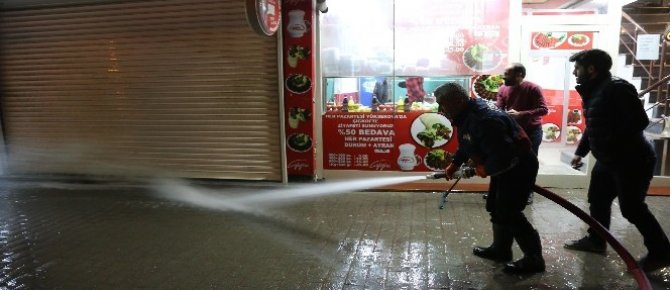 Yüksekova’da bahar temizliği