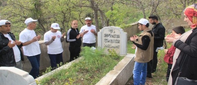 Hakkarili engelliler ülkemiz için dua etti