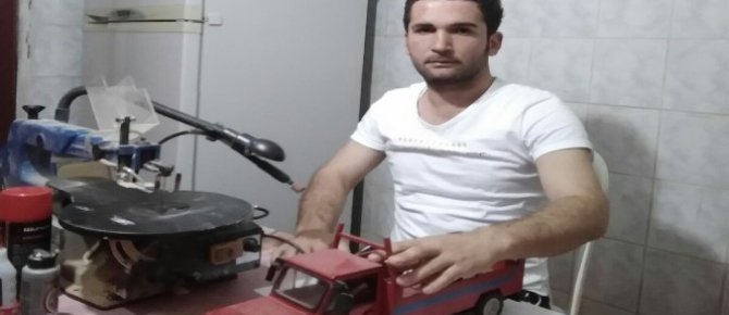 Evini atölyeye çeviren sanatkar, destek bekliyor