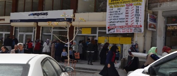Halı kampanyasında izdiham