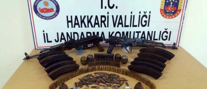 Yüksekova kırsalında silah ve mühimmat ele geçirildi
