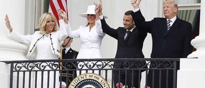 Trump, Macron'u Beyaz Saray'da törenle karşıladı