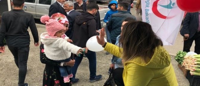 Hakkari’deki aşı bilgilendirme çalışması tam not aldı