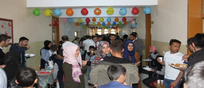 Şemdinli’de engelliler yararına kermes