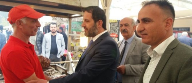 Başkan Gür’den ‘Yöresel Ürünler Fuarı’na ziyaret