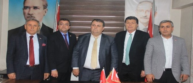 CHP’li milletvekilleri Hakkari’de