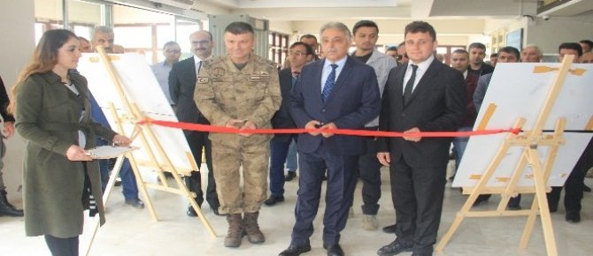 Hakkari’de "Tarım ve İnsan" konulu fotoğraf sergisi