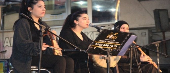 Hakkari’de Elifi Nağme konserine büyük ilgi