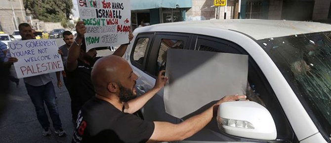 ABD'li heyet Beytüllahim'de protesto edildi