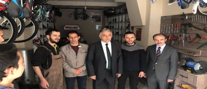 Vali Toprak’tan esnaf ziyareti