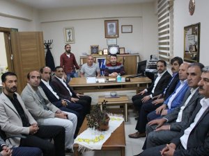 AK PARTİ ADAYLARINDAN ENGELLİLER DERNEĞİNE ZİYARET