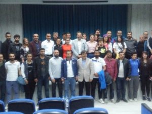Başkan Gür, sporcularla bir araya geldi