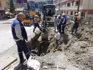 Su ve Kanalizasyon Arıza Ekipleri Onarım Çalışmaları Devam Ediyor