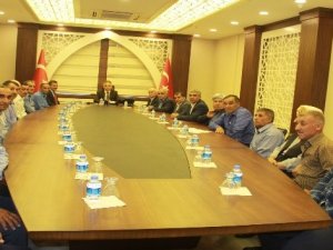 Vali Toprak Şemdinli’deki kanaat önderleri ile bir araya geldi