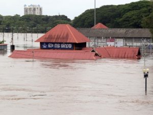 Hindistan'da heyelan felaketi: 27 ölü