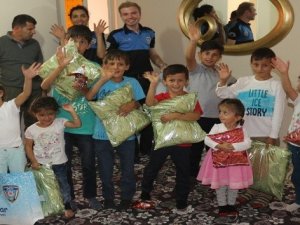 Hakkari polisi şehit ailelerini ziyaret etti