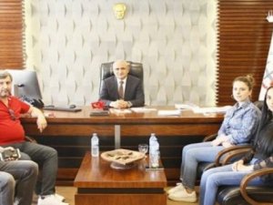 Yeni Müdür Gür tebrikleri kabul etti