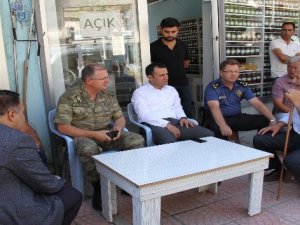 Şemdinli 34’üncü Hudut Tugay Komutanı Tuğgeneral Kılıç esnafı ziyaret etti