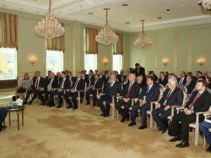 Cumhurbaşkanı Erdoğan temsilciler ile görüştü