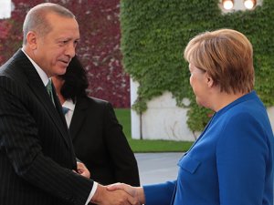 Cumhurbaşkanı Erdoğan, Merkel ile görüştü...