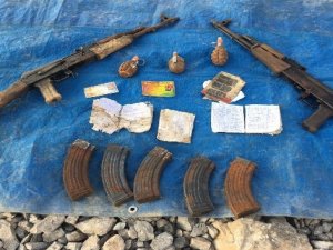 Yüksekova'da silah ve el bombaları ele geçirildi