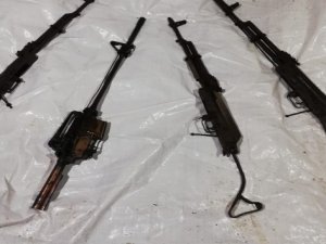 Yüksekova'da PKK'ya ait silah ve mühimmat ele geçirildi