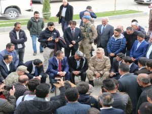 Hakkari Valisi Akbıyık'ın Şemdinli ve Derecik ziyareti