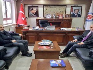 Başkan Epcim'den Rektör Pakiş'e ziyaret