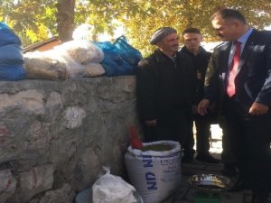 Vali Akbıyık'tan Çukurca'ya ziyaret