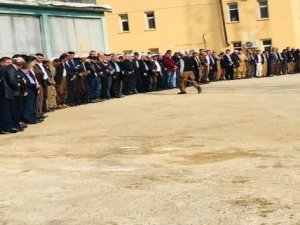 Derecik'in ilk kaymakamına görkemli karşılama