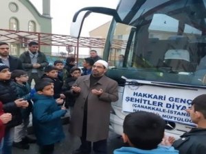 Hakkarili öğrenciler dualarla geziye gönderildi