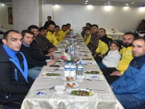 Özel Harekat Şube Müdürü Bayar, voleybolcularla buluştu